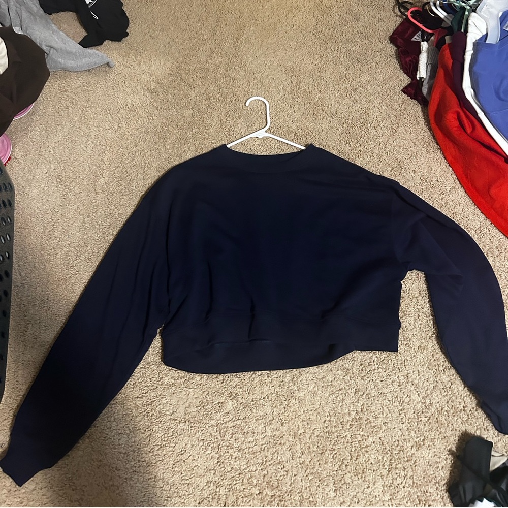 Navy. Divided. Size Large.